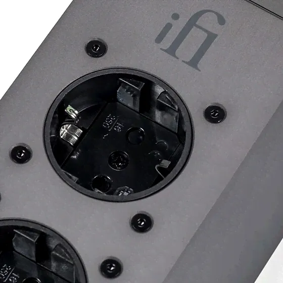 iFi Power Station-0