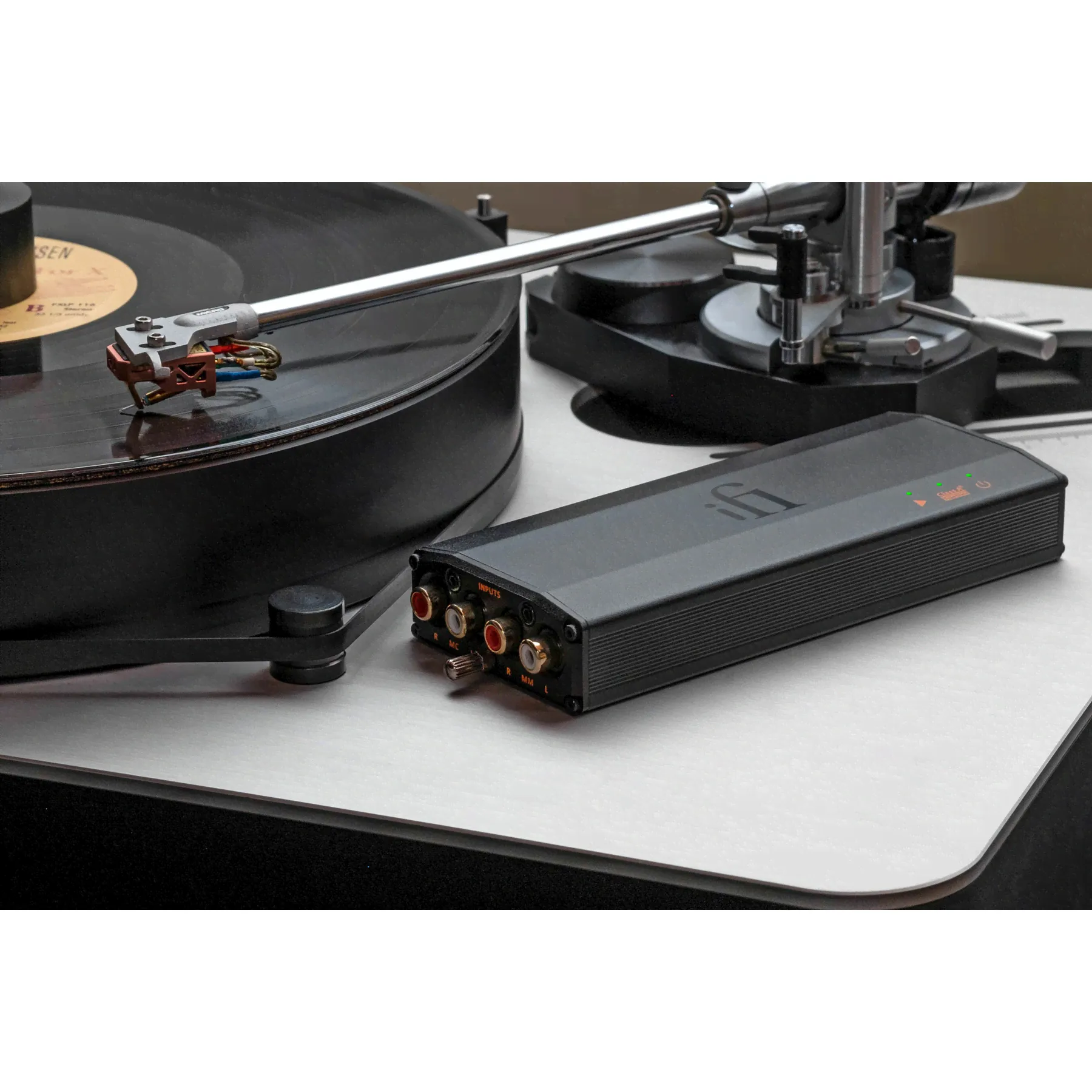 Фонокорректор MM/MC iFi Audio Micro iPhono3 Black Label-4