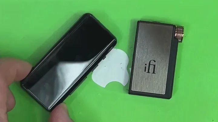 FiiO BTR5 talks with iFi Go Blu